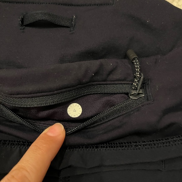 Like new Lululemon shorts- speed up lined shorts - Picture 5 of 5